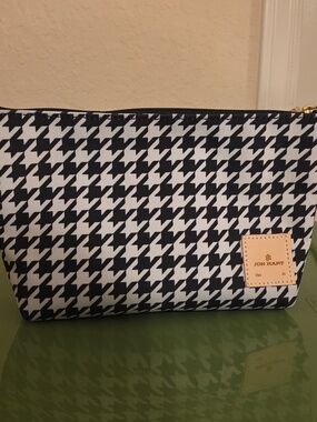 Jon Hart Design Houndstooth Coated Canvas